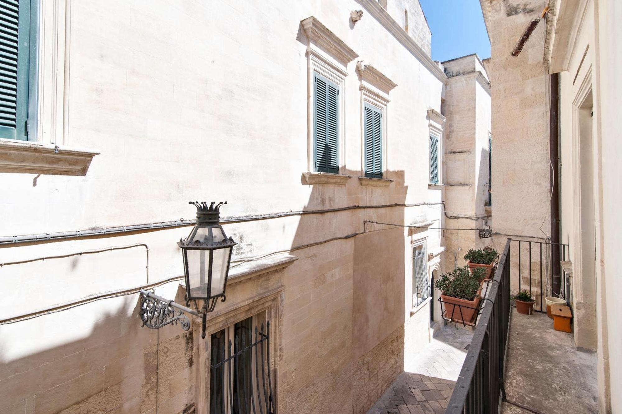 Bed and Breakfast Porta Deuropa Lecce Exterior foto