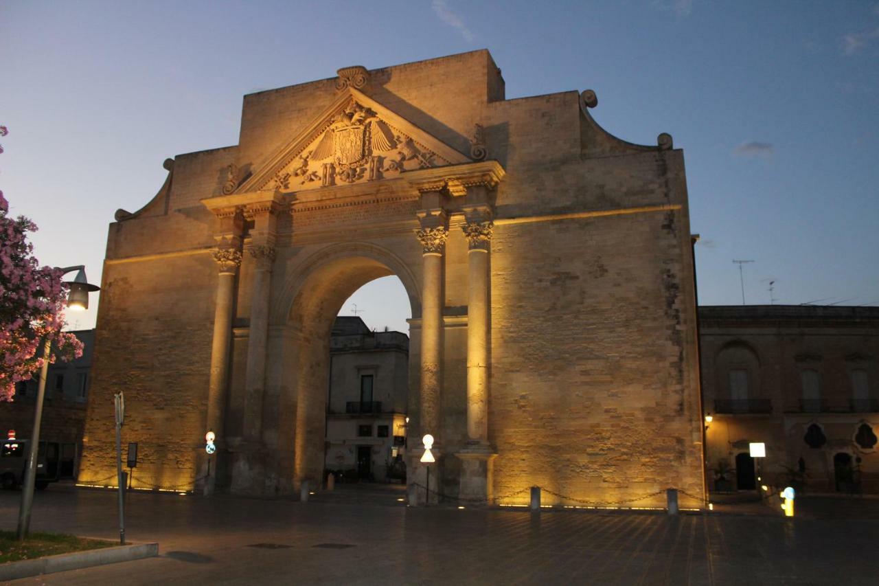 Bed and Breakfast Porta Deuropa Lecce Exterior foto