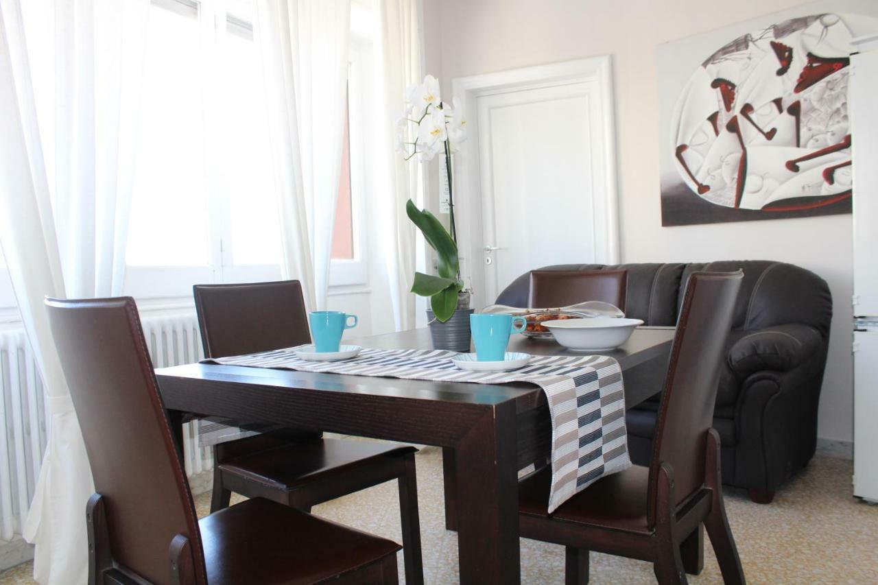Bed and Breakfast Porta Deuropa Lecce Exterior foto